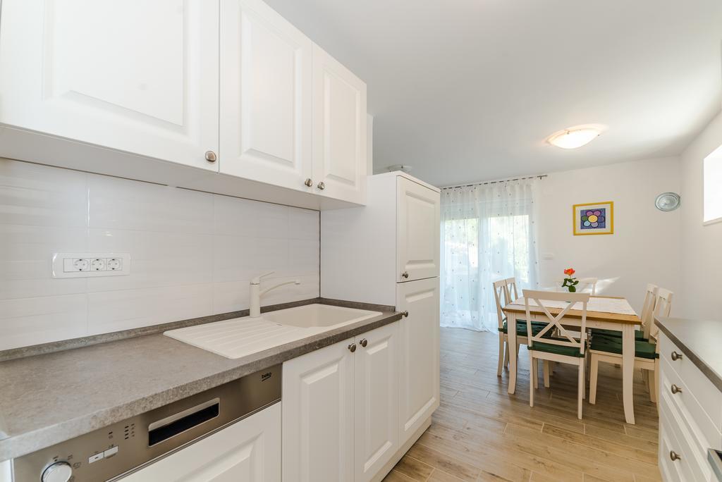 Apartment Robinson Podvrsje Экстерьер фото